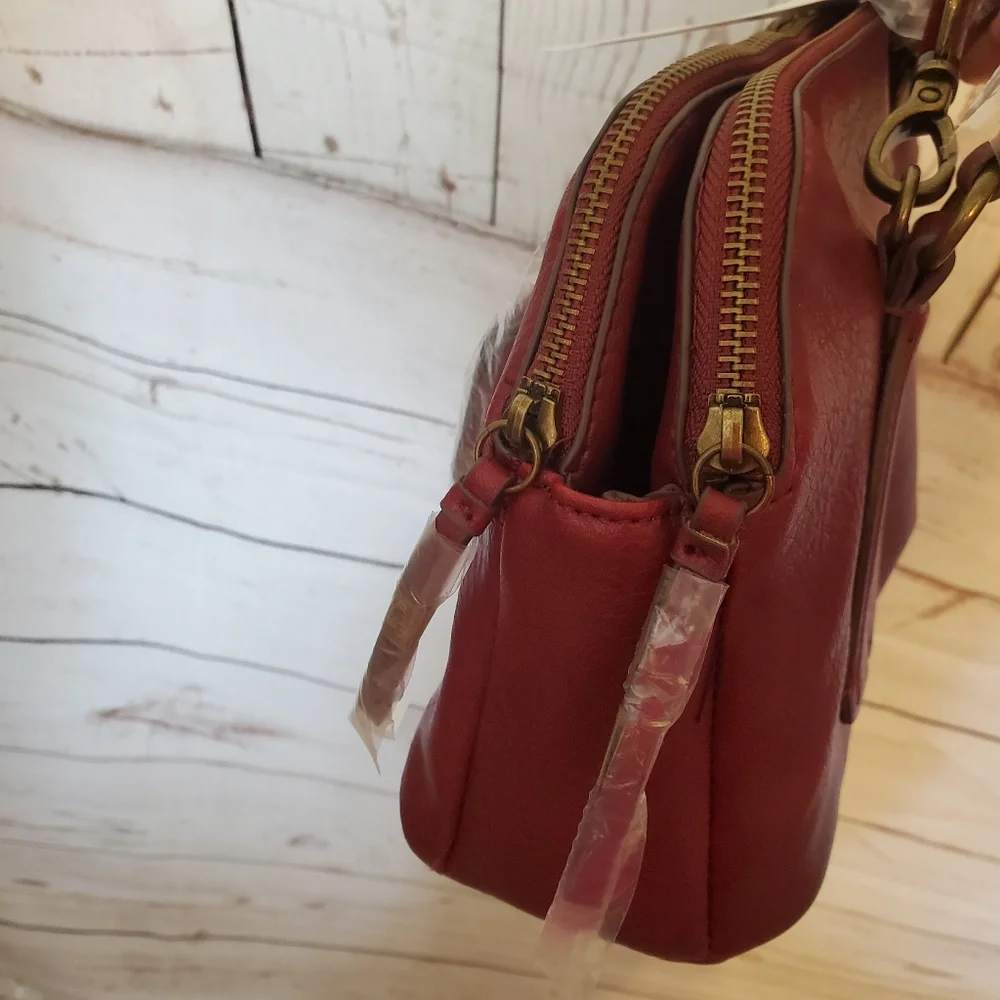 Time and Tru recycled materials vinyl Palms Satchel red